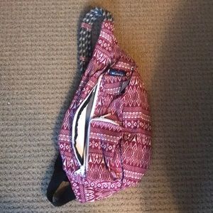 USED ONCE Kavu shoulder bag